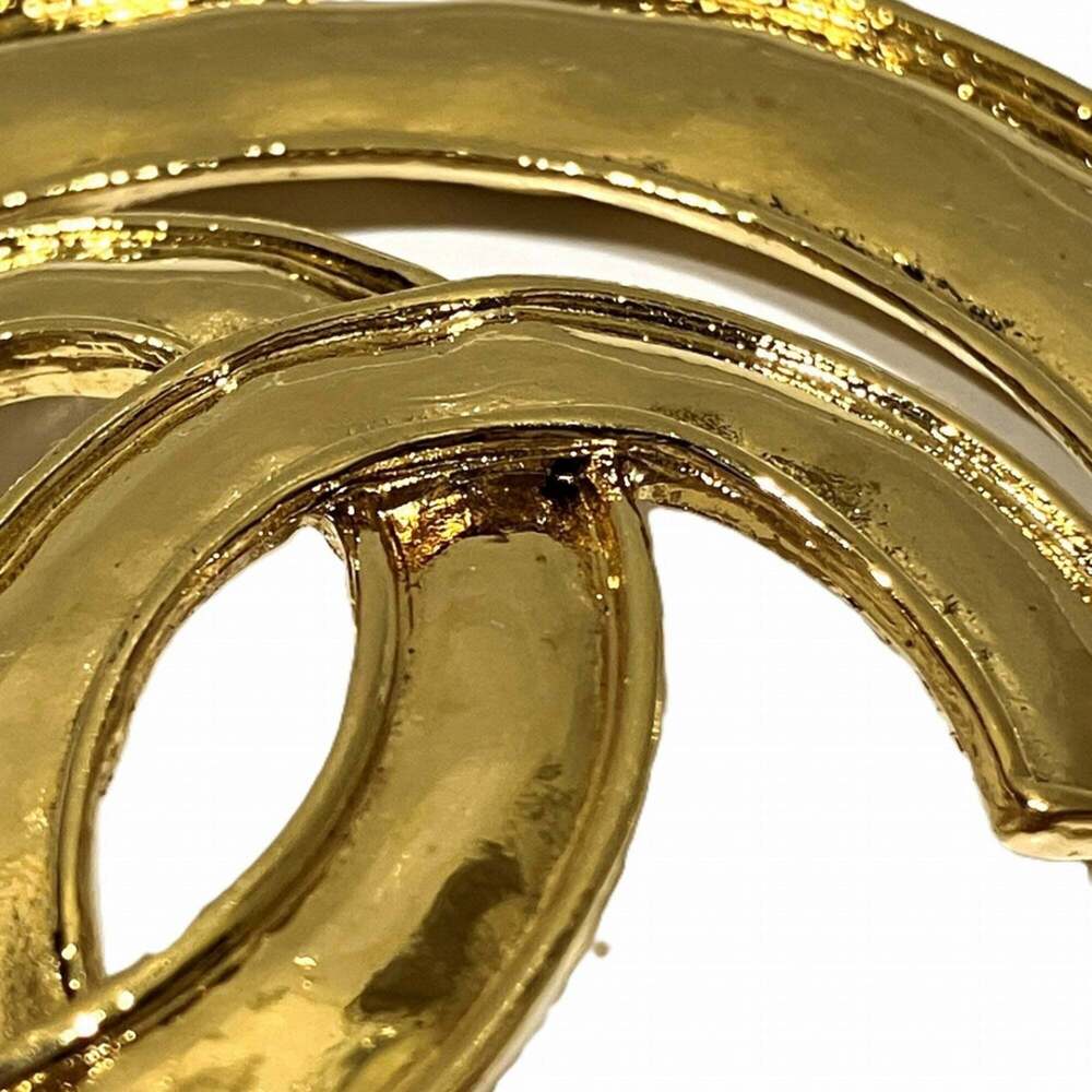 CHANEL Authentic Gold Brooch - Picture 6 of 9